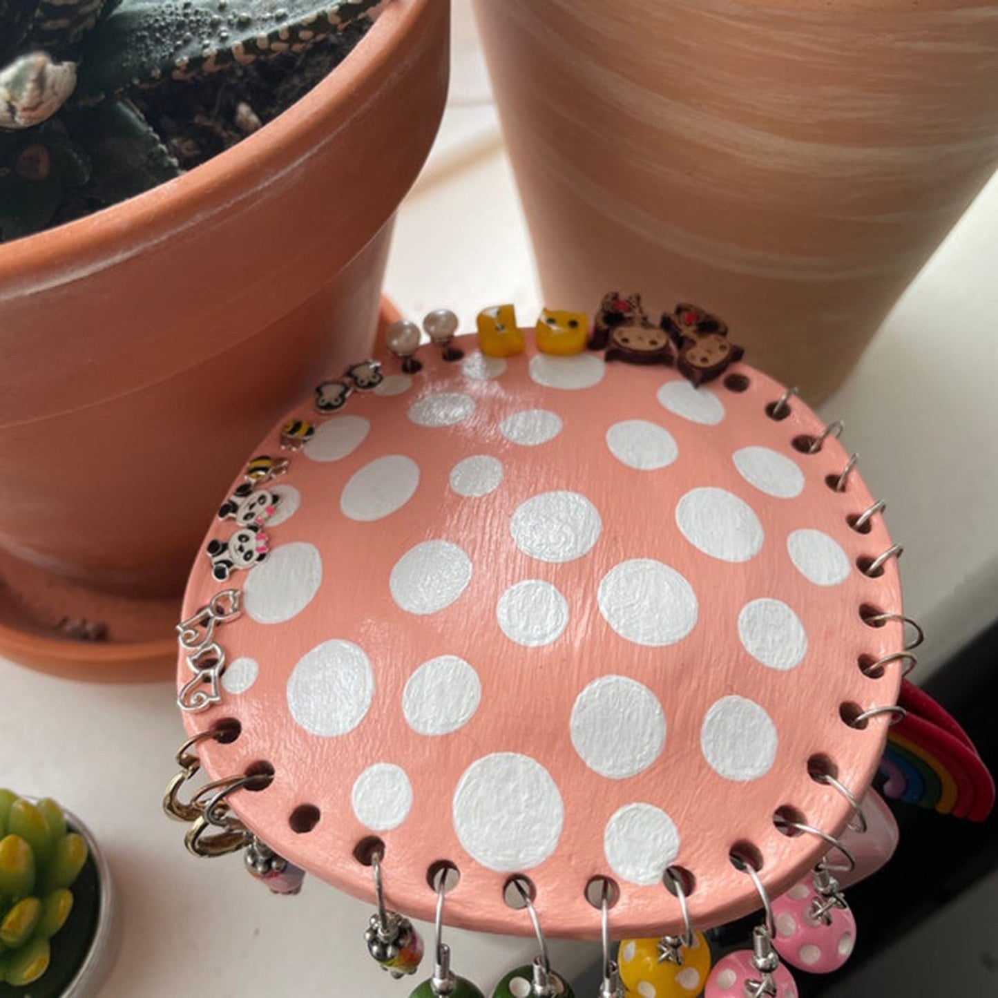 Mushroom jewellery holder