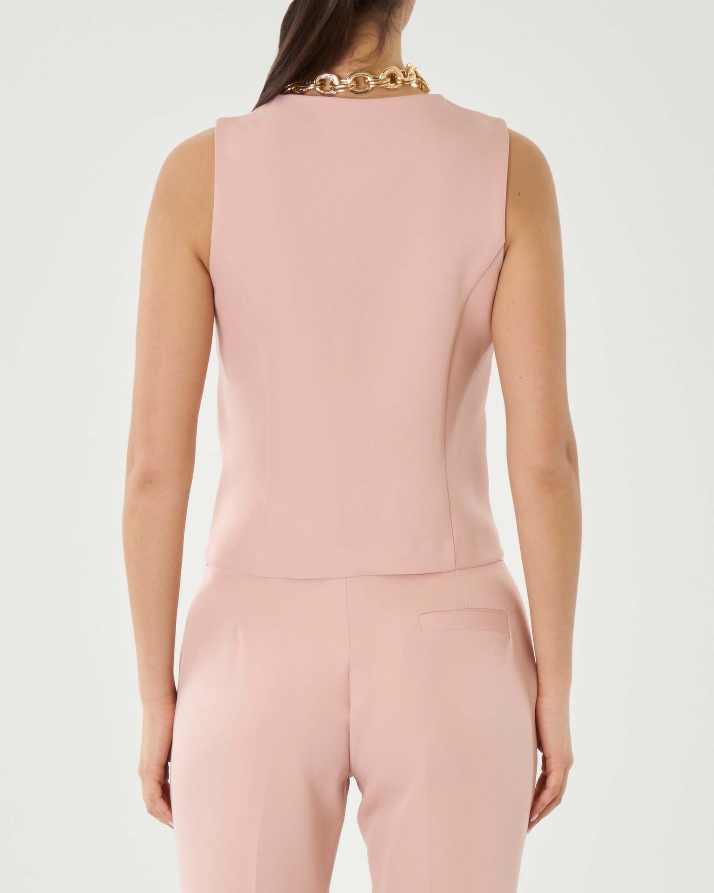 Trendy women's top & sleek straight-leg trousers