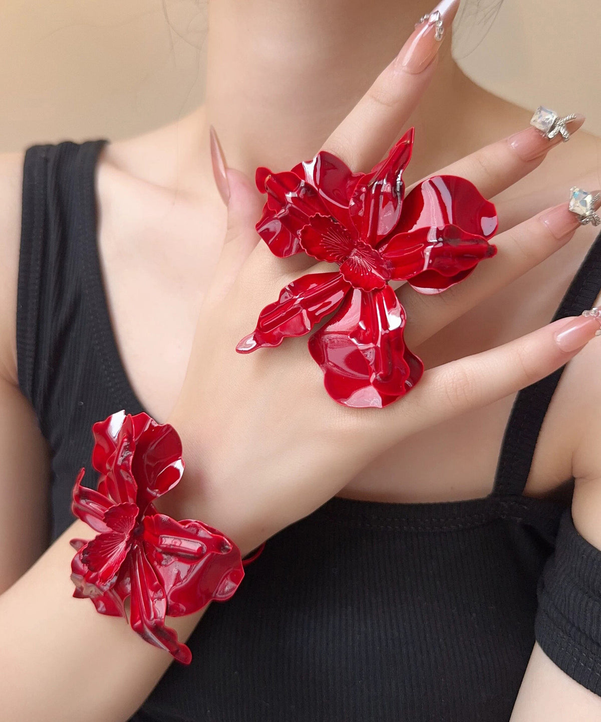 Women's Two-Piece Floral Metal Ring and Cuff Set 4