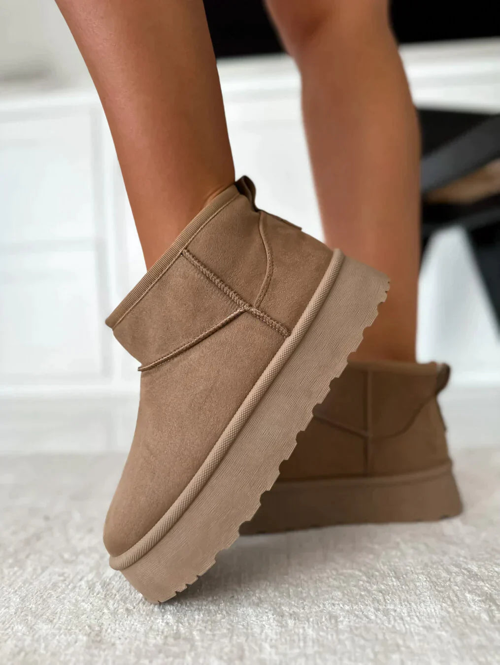 Women's Boots with Platform Sole for Autumn and Winter