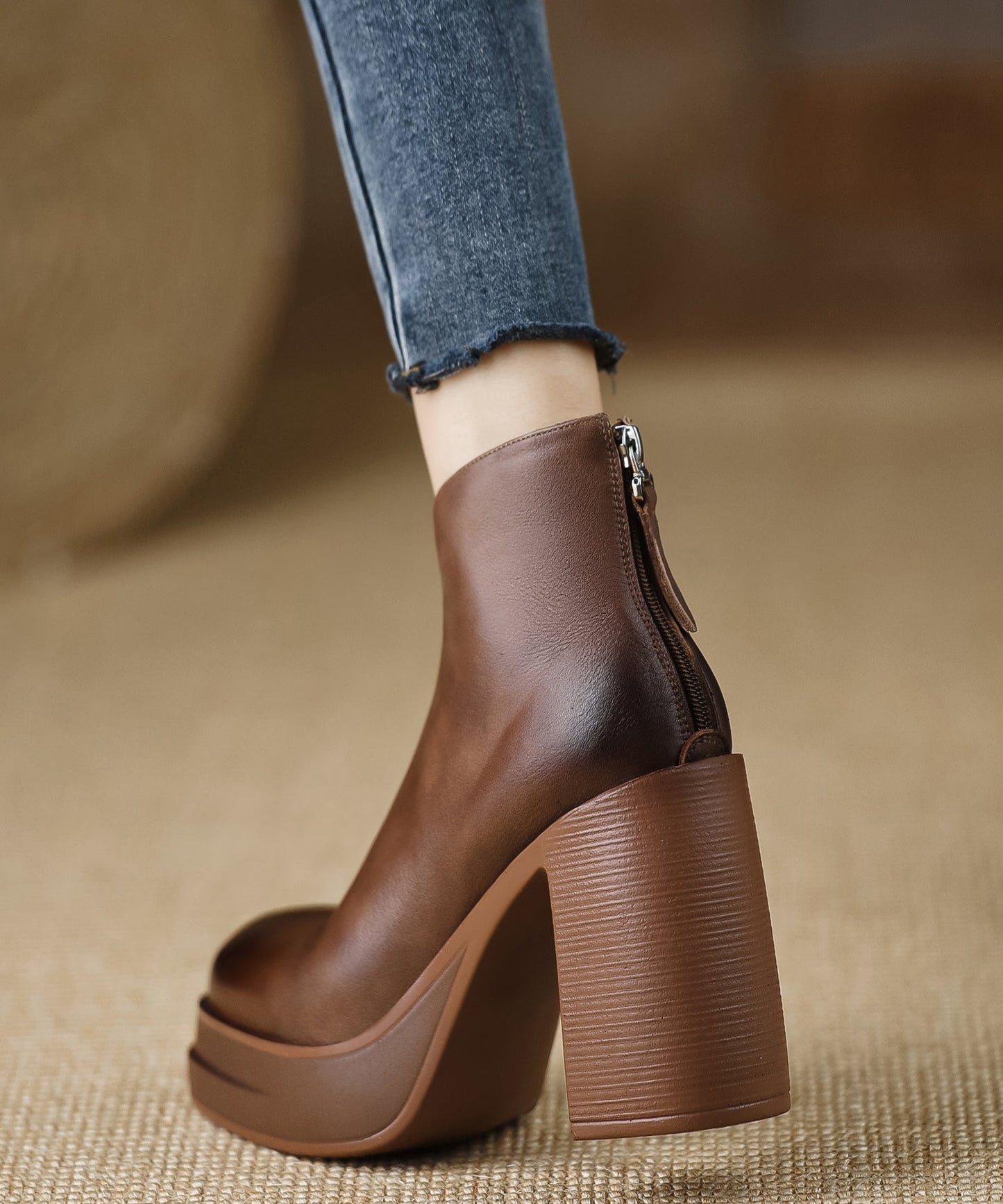 Women's High Heeled Zipped Boots
