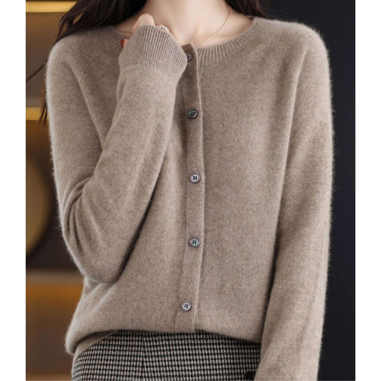 Women's O-neck Wool Cardigan for Winter Look