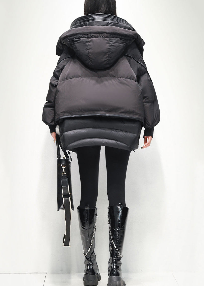 Women's hooded winter jacket with zip pockets