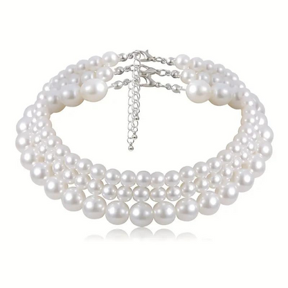 Multilayered pearl necklace