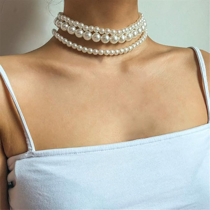 Multilayered pearl necklace