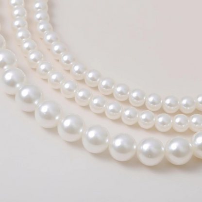 Multilayered pearl necklace