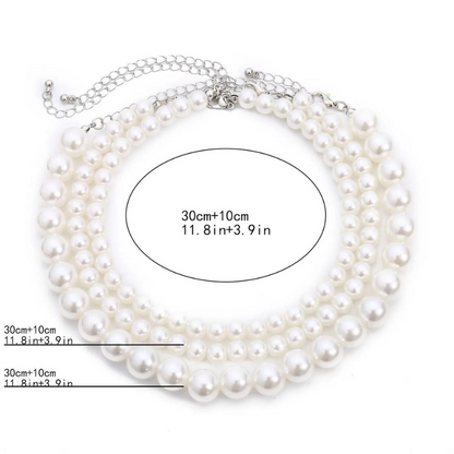 Multilayered pearl necklace