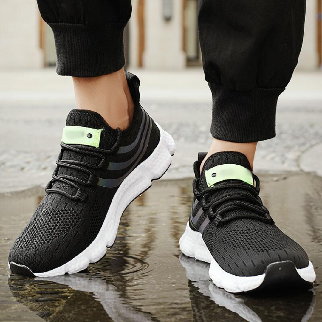 Athletic gym trainers for men