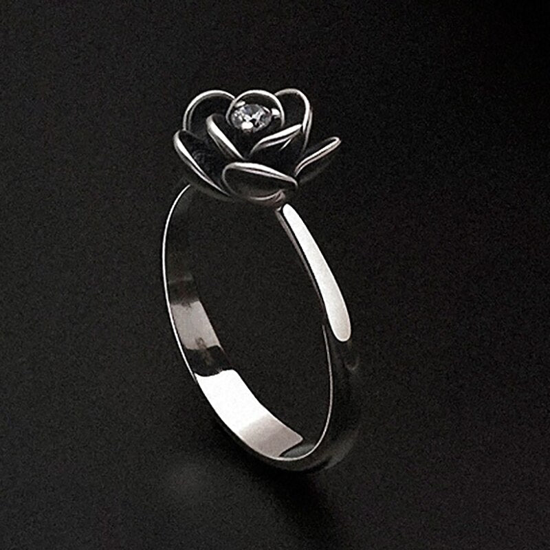 BLACK DAHLIA RING