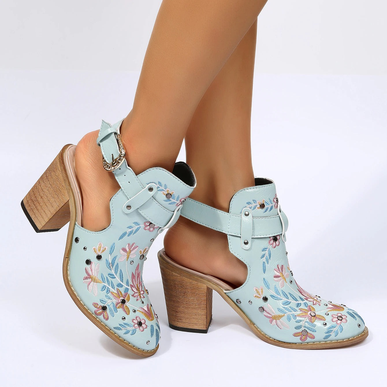 Boot sandals with big heel