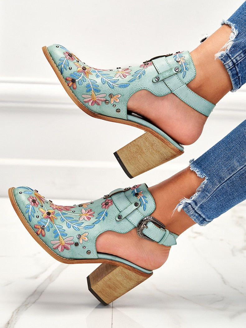 Boot sandals with big heel