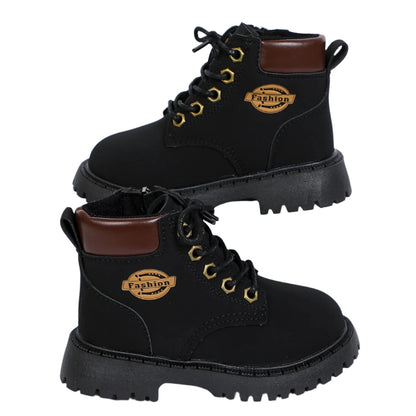 Boys' boots with zip fastener and durable non-slip sole