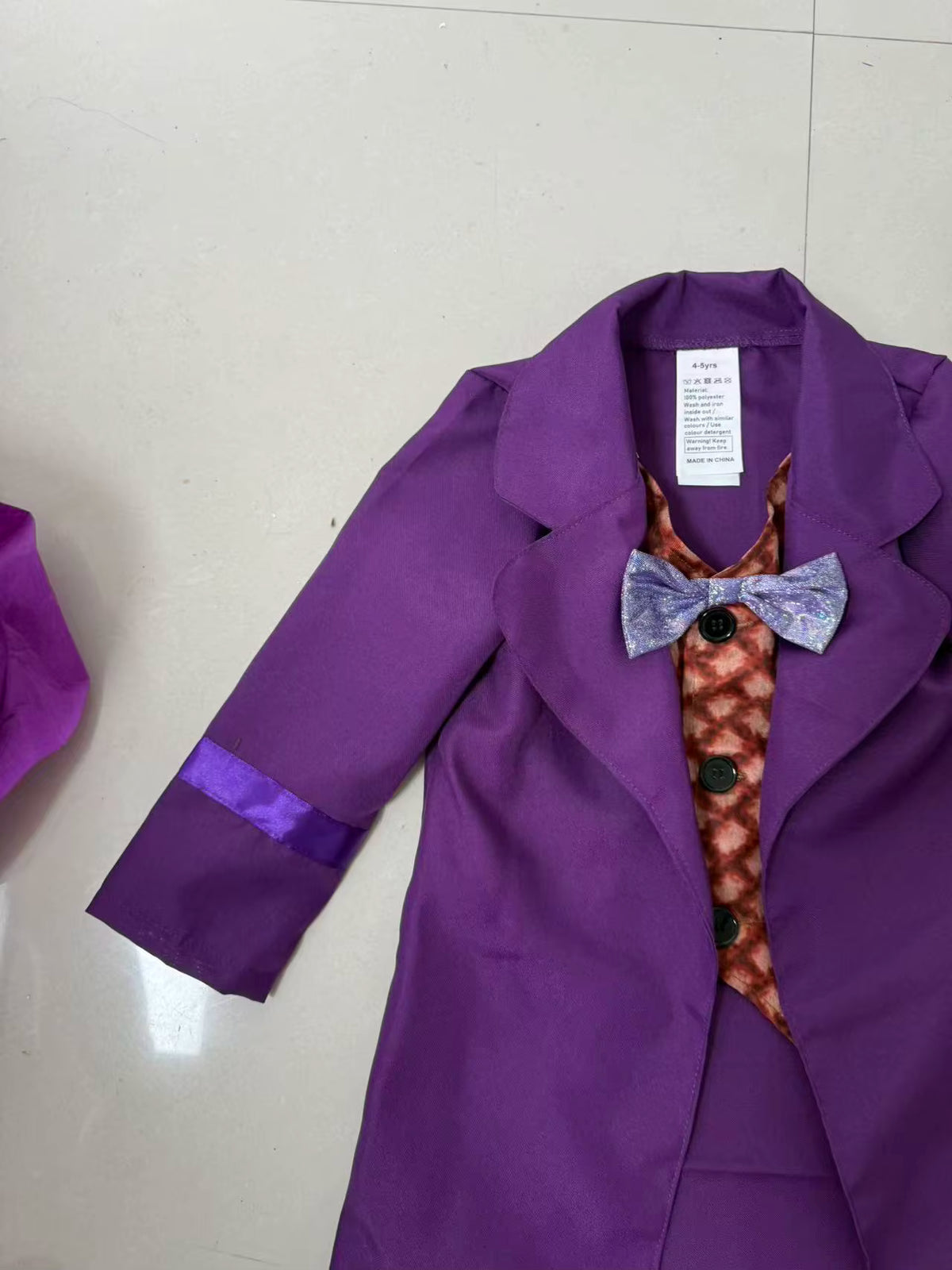 Boys' Magician Costume Complete Set with Hat, Coat, Bow Tie, Vest, and Trousers 3
