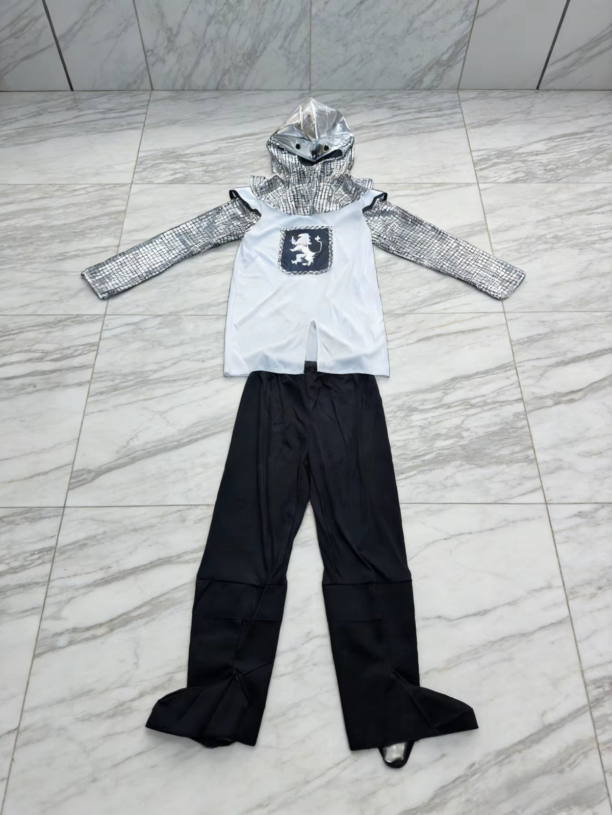 Boys' Medieval Knight Costume Set with Helmet Classic Style 1