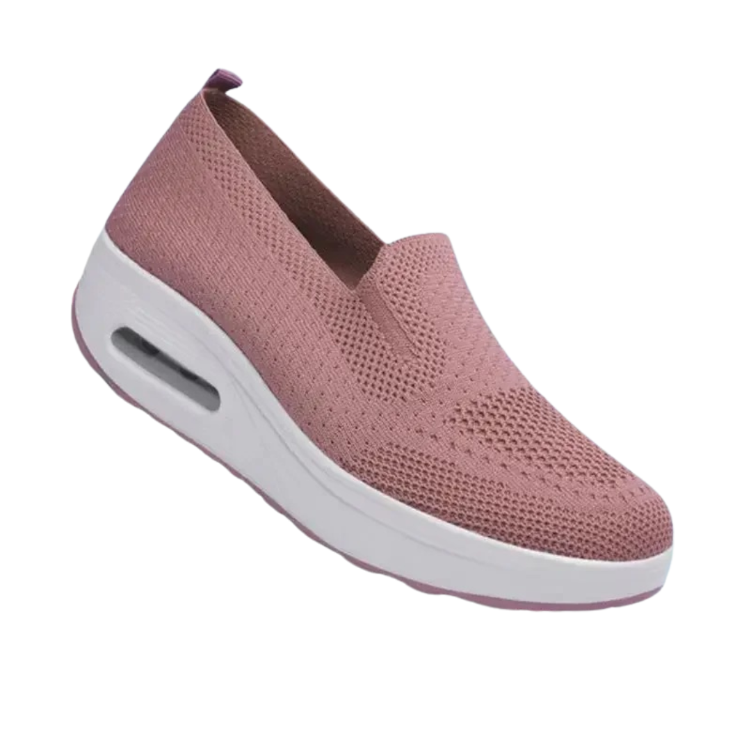 Breathable running shoes for women