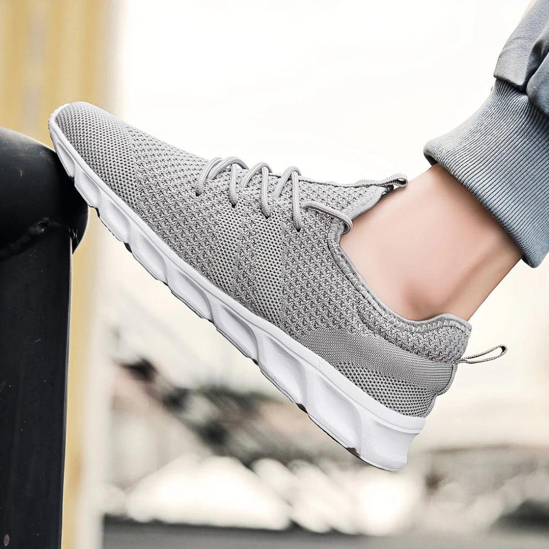 Casual athletic trainers for men