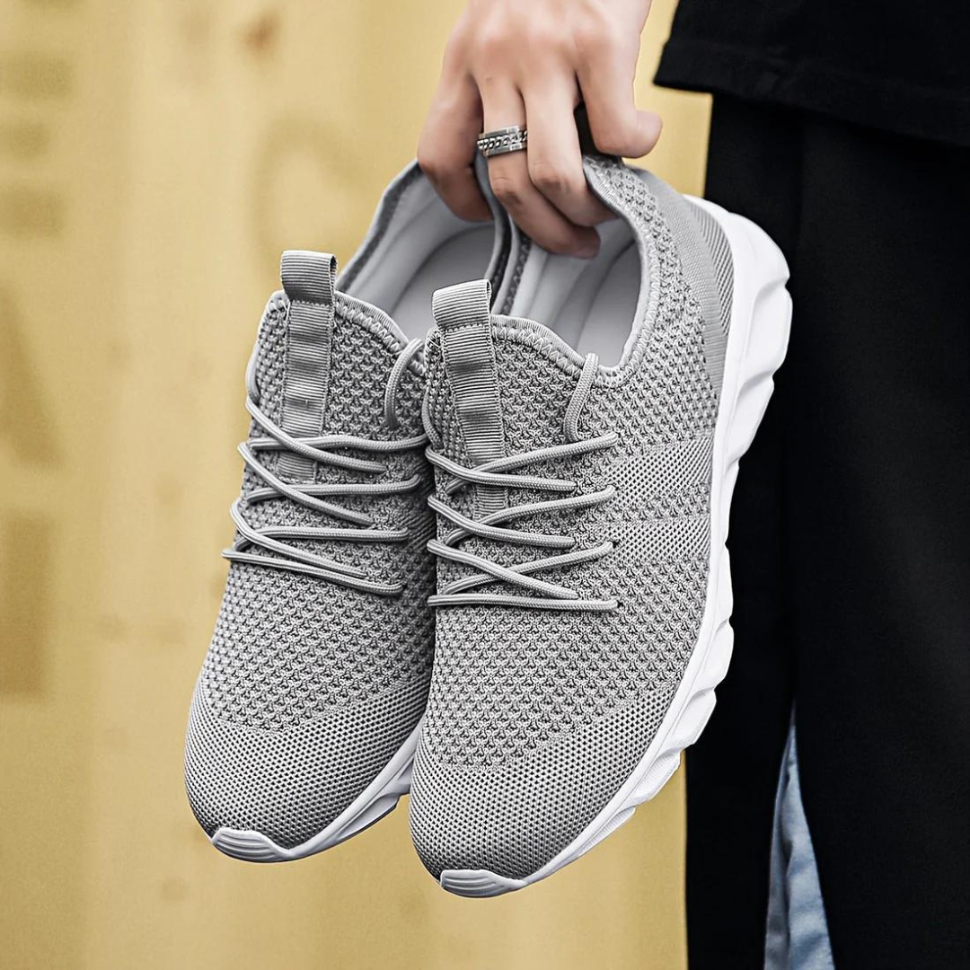Casual athletic trainers for men
