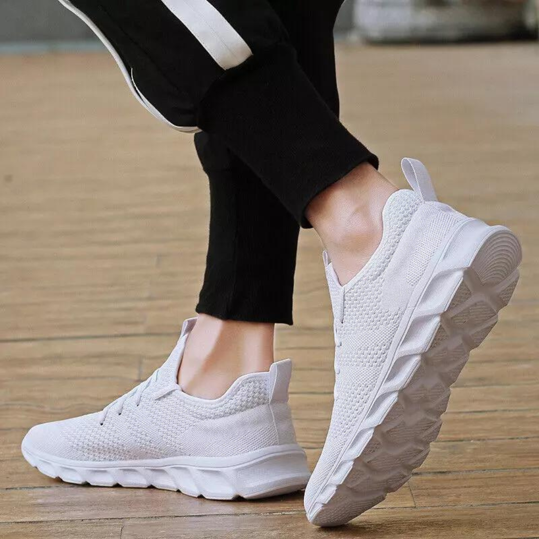 Casual athletic trainers for men