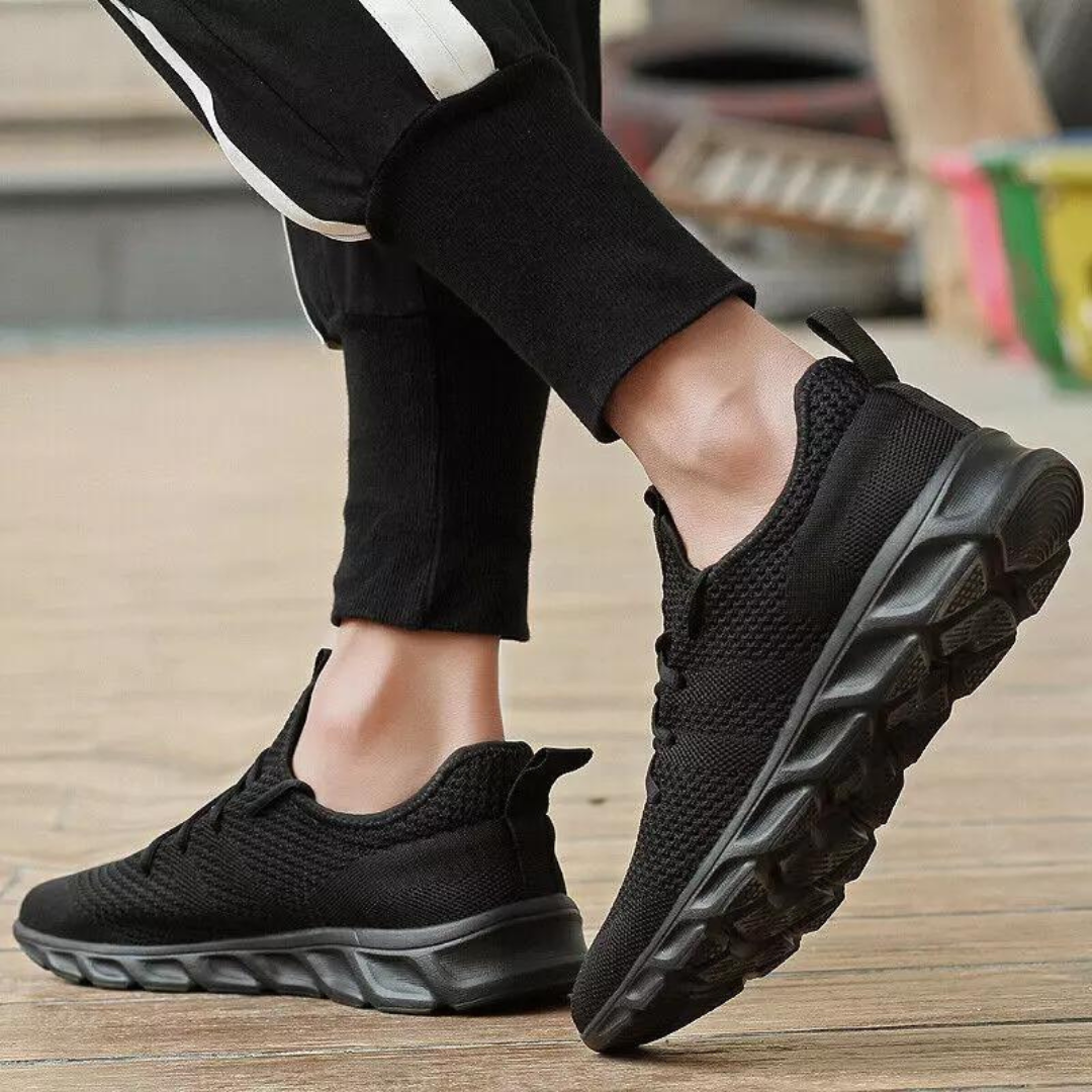 Casual athletic trainers for men