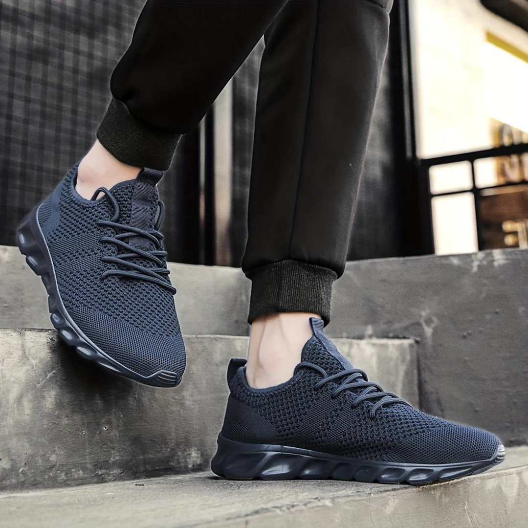 Casual athletic trainers for men