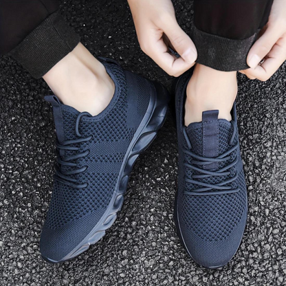 Casual athletic trainers for men