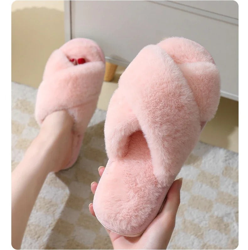 Casual house slippers for women