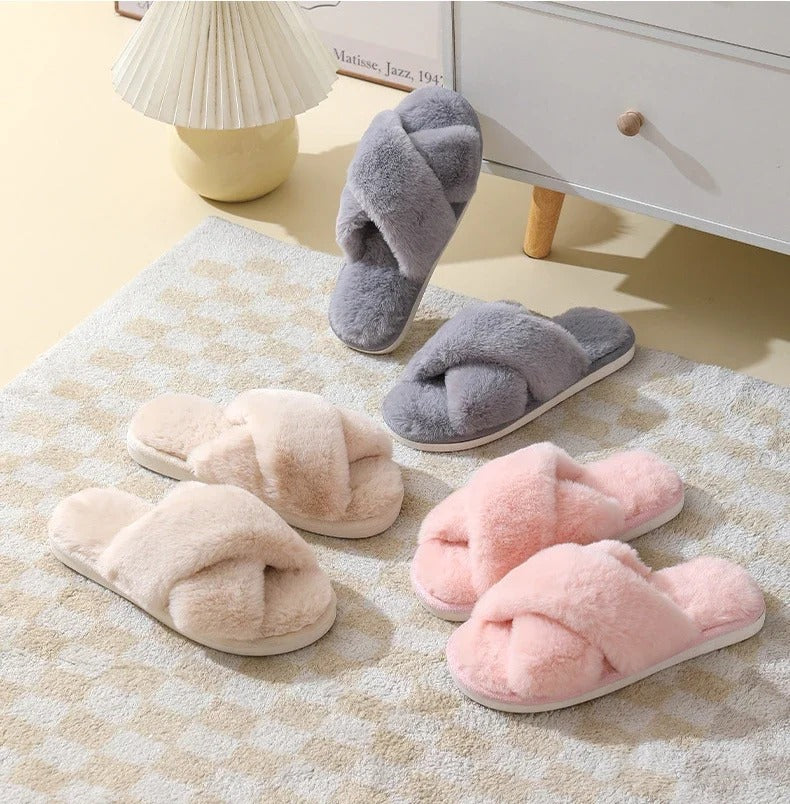 Casual house slippers for women