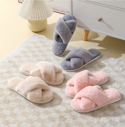 Casual house slippers for women