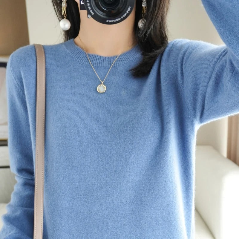 Casual knitted jumper for women