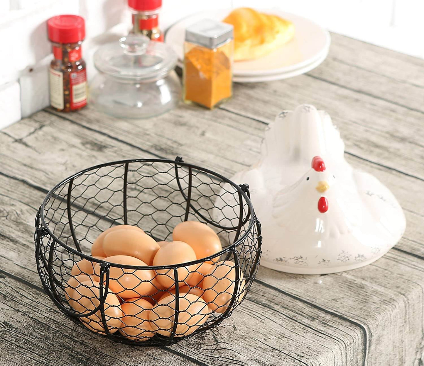 Ceramic egg storage basket
