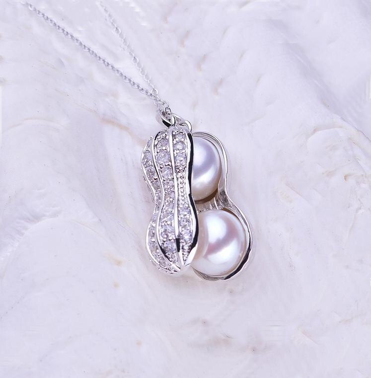 Chic Peanut Pendant Necklace