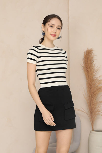 Cropped knitted ladies' jumper