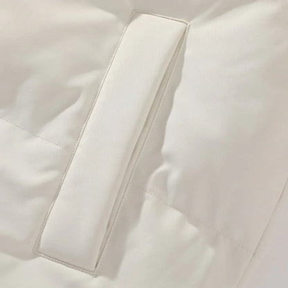 Women's hooded puffer jacket with insulation