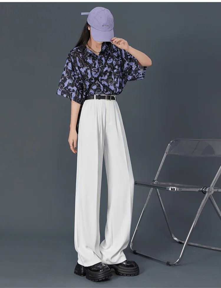 Elasticated women's high-waisted trousers