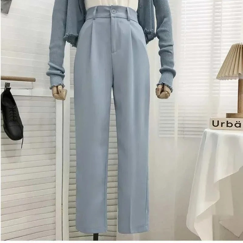 Elasticated women's high-waisted trousers