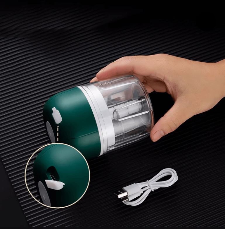 Electric garlic press