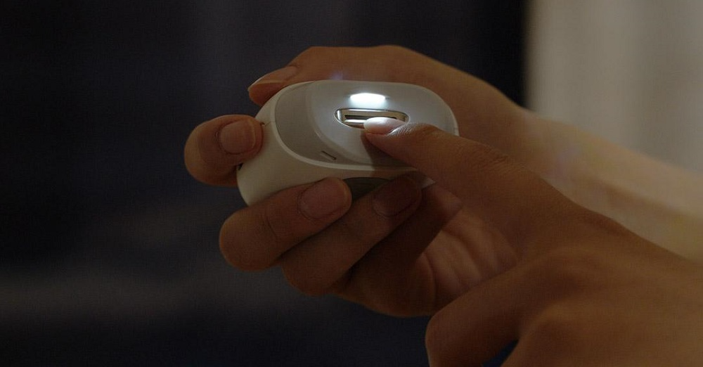 Electric nail clippers