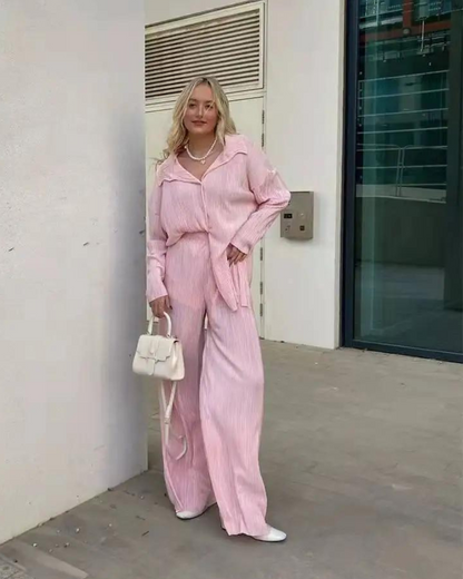 Elegant pleated duo for ladies