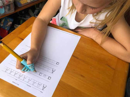 Ergonomic writing tool for children | 3 Pieces Set