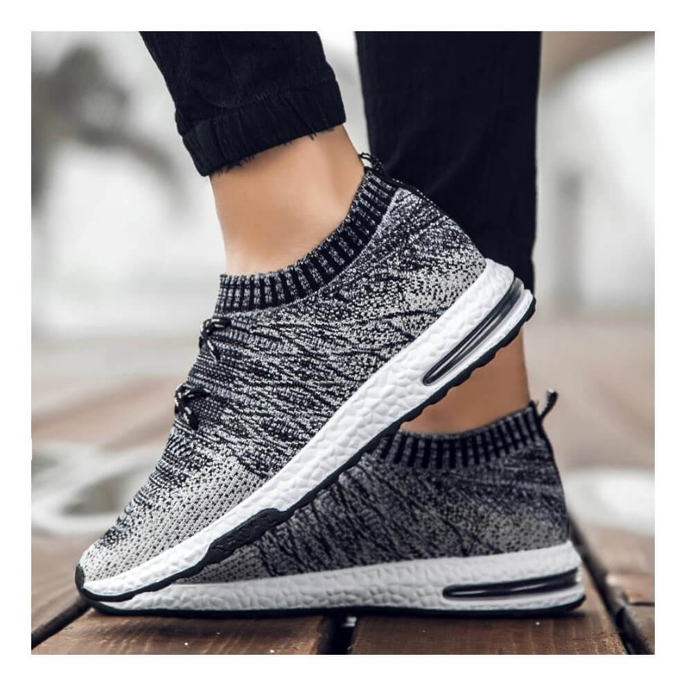 Fly-knitted Breathable Men's Sneakers
