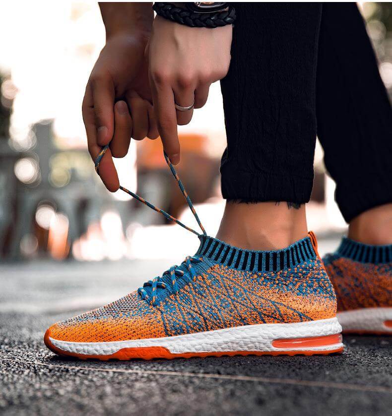Fly-knitted Breathable Men's Sneakers