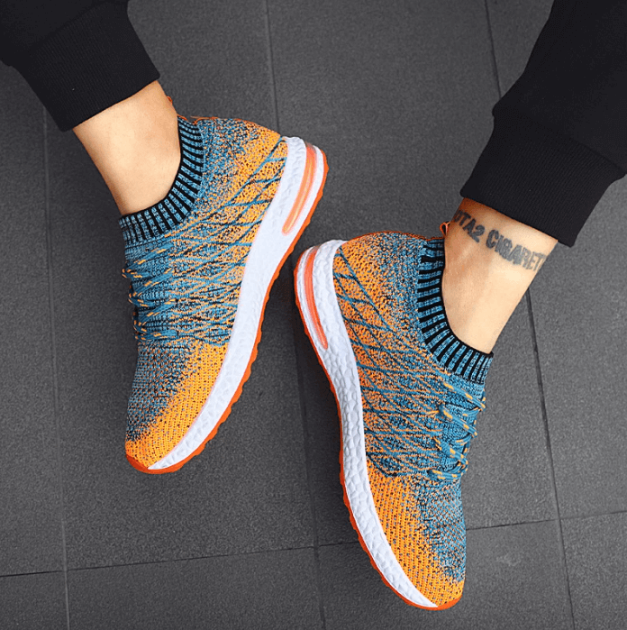 Fly-knitted Breathable Men's Sneakers