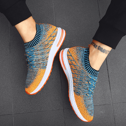 Fly-knitted Breathable Men's Sneakers