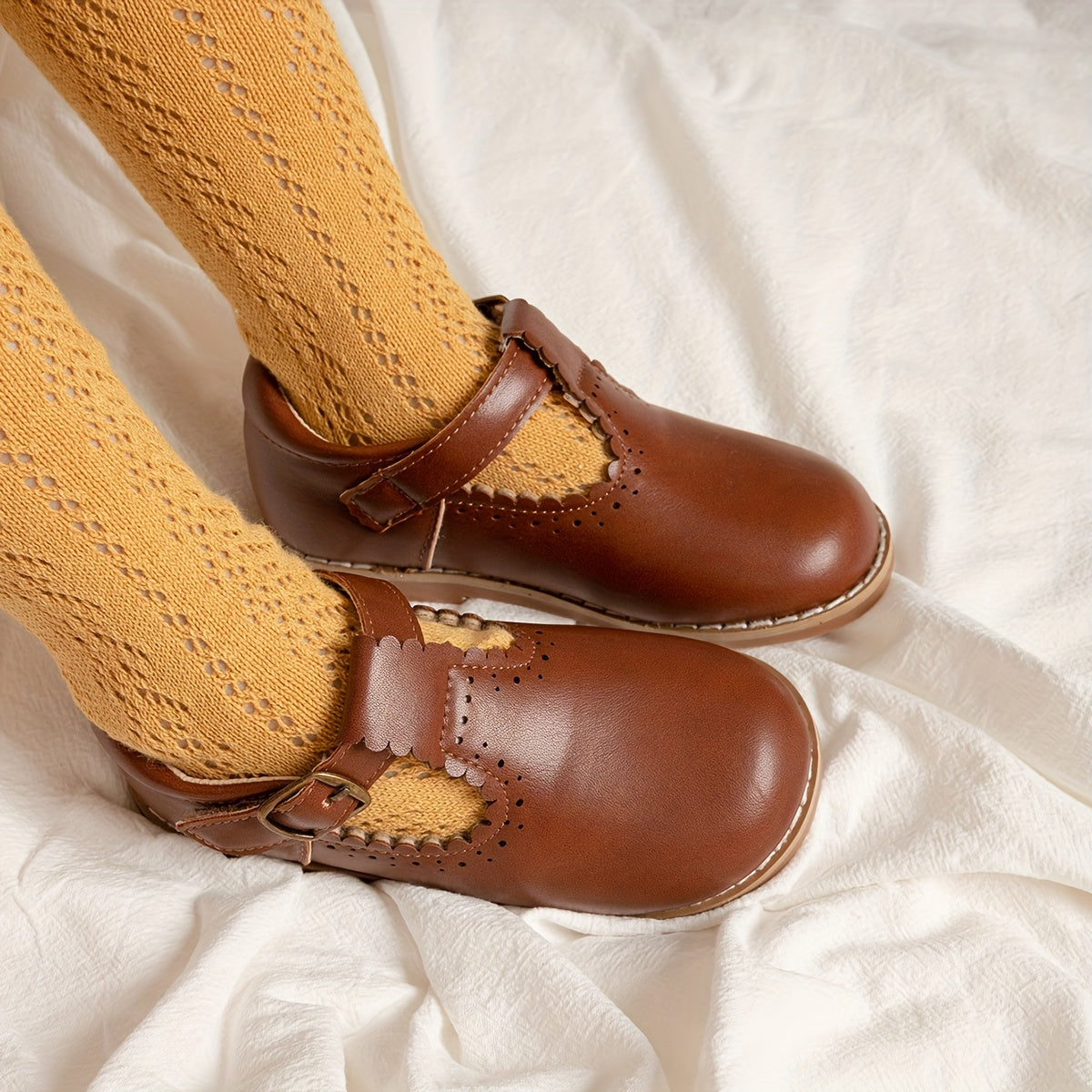 Girls' Shoes Flat Vintage Casual with Non-Slip Sole and Adjustable Strap