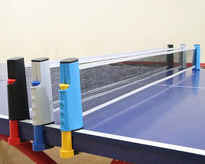 Retractable table tennis net