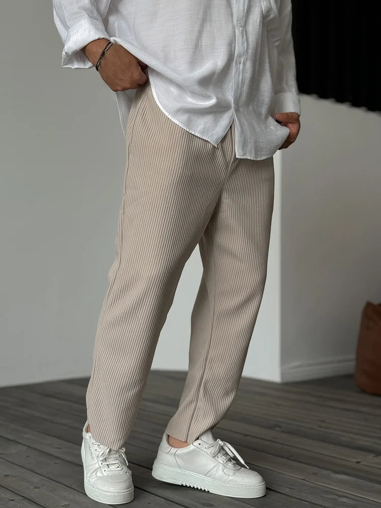 Men's relaxed fit rib-knit trousers