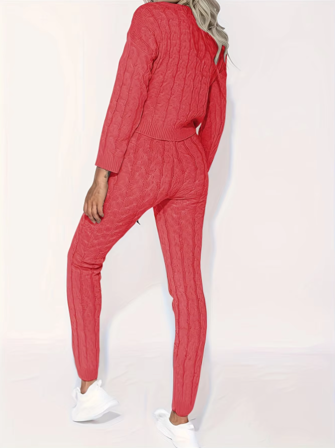 Knitted jumper & trousers for women