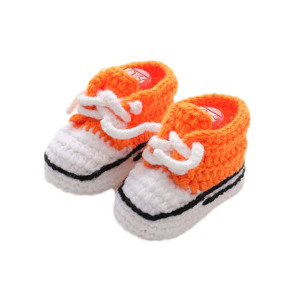 Knitted lace-up shoes