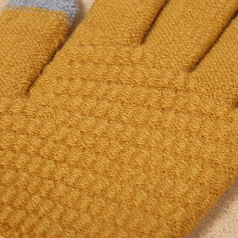 Knitted winter gloves for ladies