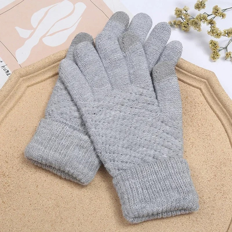 Knitted winter gloves for ladies